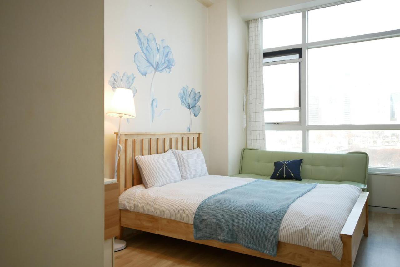 Dandelion House 6 Apartment