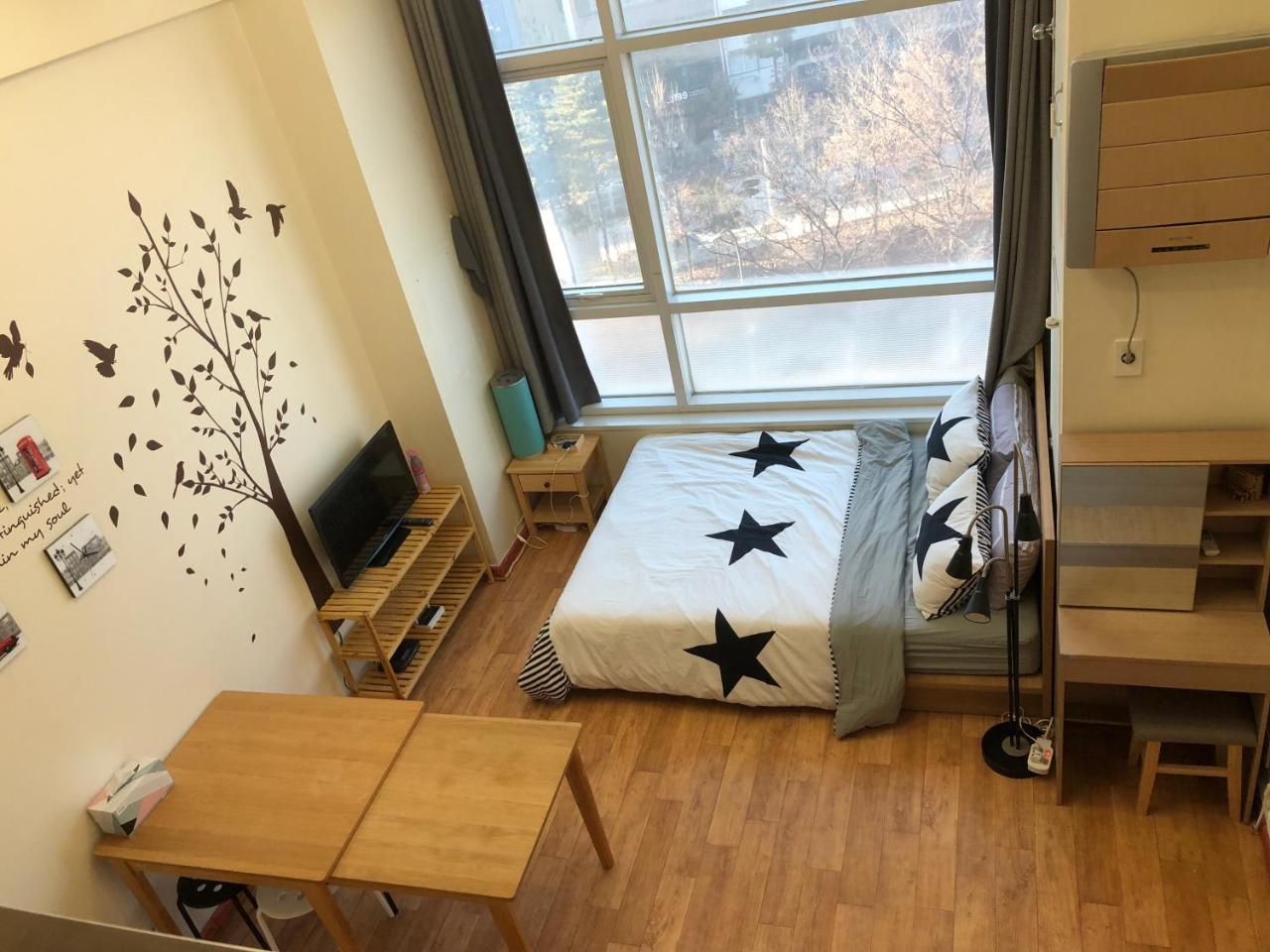 Apartment Dandelion House 6 *