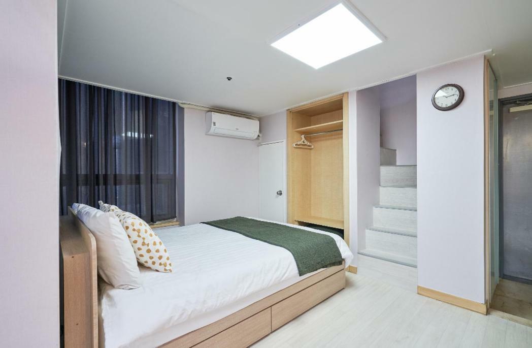 Apartment Dandelion House 6 *